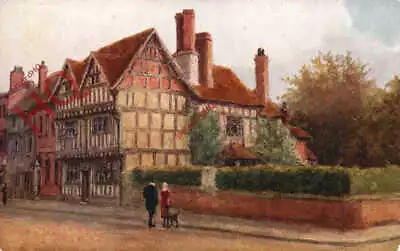 Picture Postcard>>Stratford Upon Avon Nash's House W. Quatremain [Salmon] • £3.49